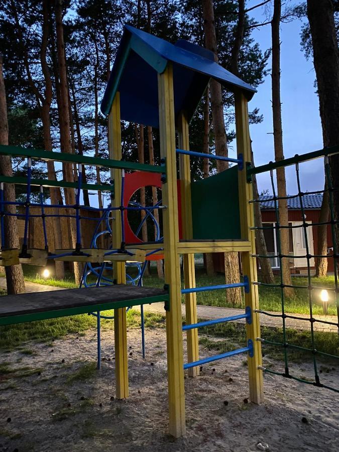 Апарт отель Poilsio Namai Banga Sventojoje Швентой Экстерьер фото